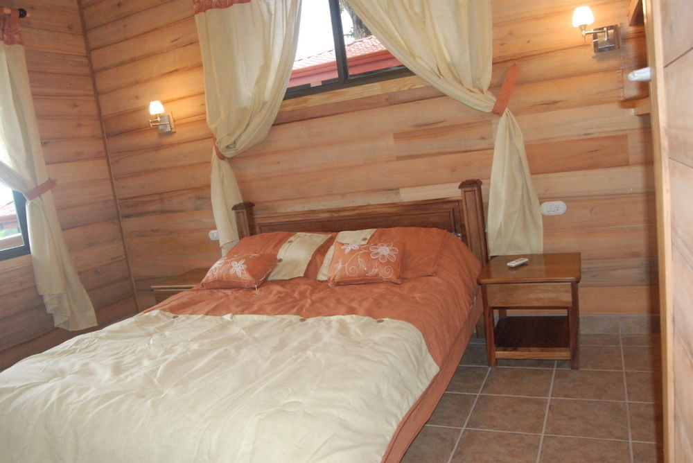 Many'S House Otel Ballena Dış mekan fotoğraf