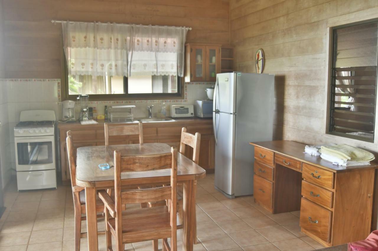 Many'S House Otel Ballena Dış mekan fotoğraf